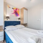 Luksusowe Sun Seasons 24 W Rewalu Z Basenem By Renters Rewal