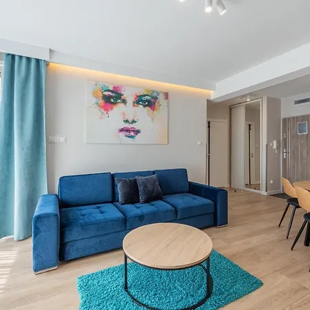 Luksusowe Sun Seasons 24 W Rewalu Z Basenem By Renters Апартаменты