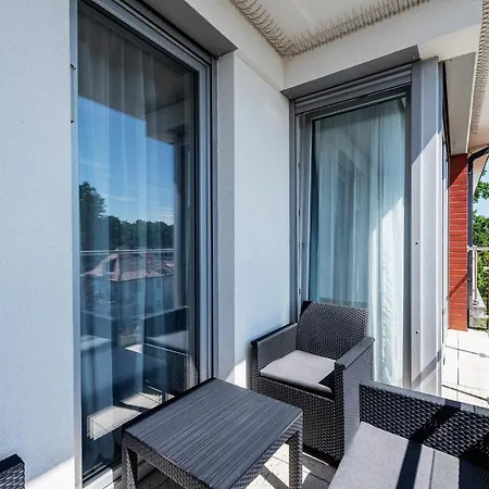 Luksusowe Sun Seasons 24 W Rewalu Z Basenem By Renters