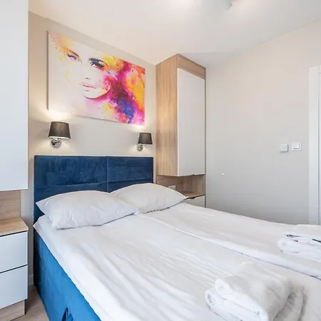 Luksusowe Sun Seasons 24 W Rewalu Z Basenem By Renters Реваль