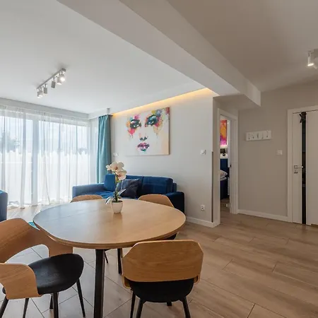 Апартаменты Luksusowe Sun Seasons 24 W Rewalu Z Basenem By Renters Реваль