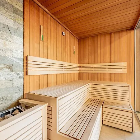 Luksusowe Sun Seasons 24 W Rewalu Z Basenem By Renters