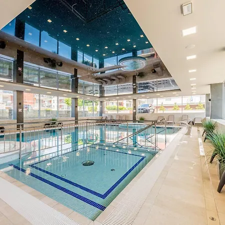 Luksusowe Sun Seasons 24 W Rewalu Z Basenem By Renters *